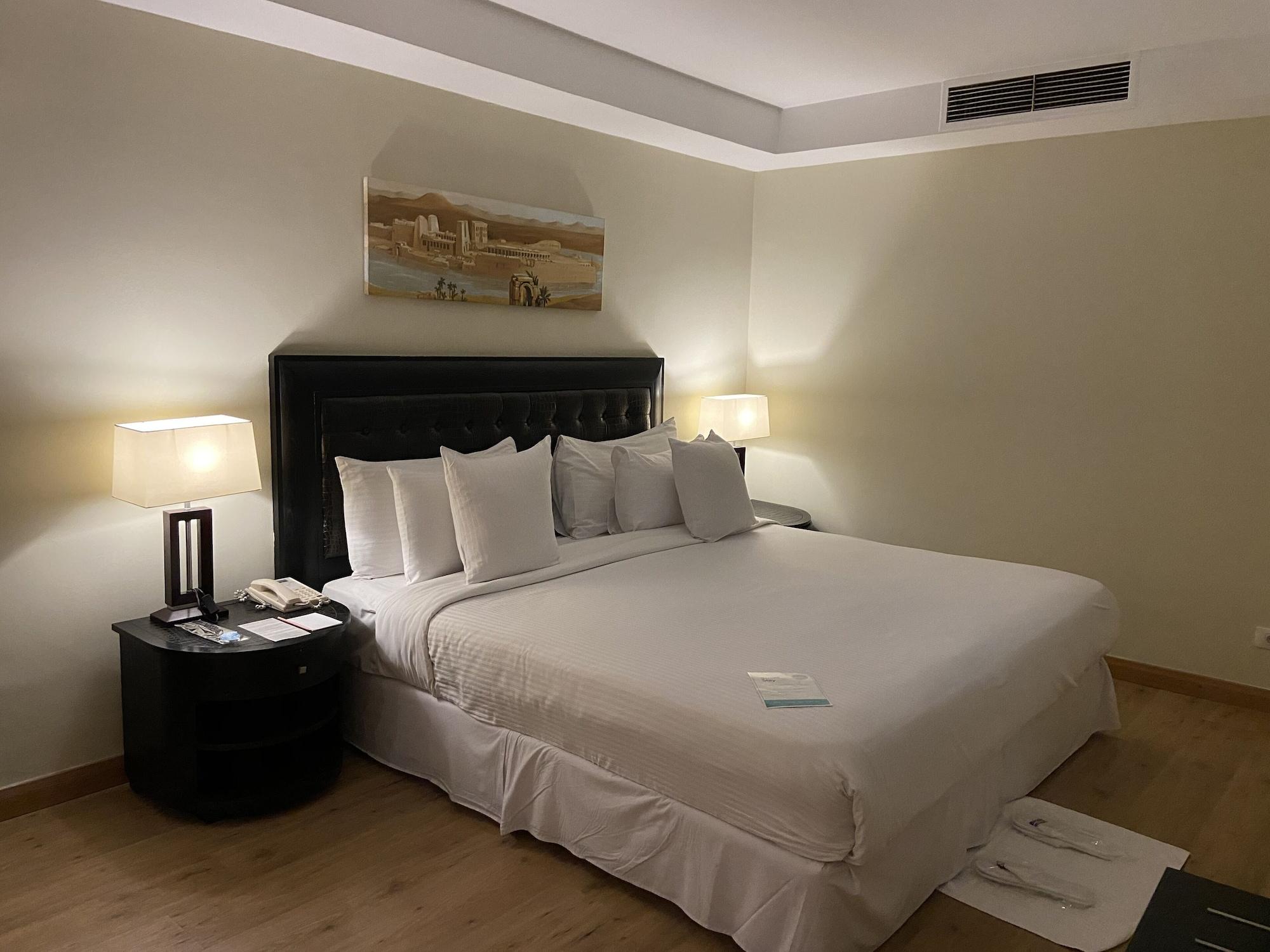 Hotel Barcelo Cairo Pyramids Giza Esterno foto