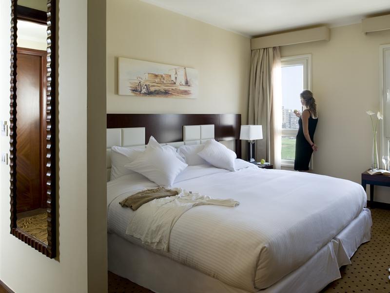 Hotel Barcelo Cairo Pyramids Giza Esterno foto